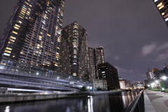夜の運河