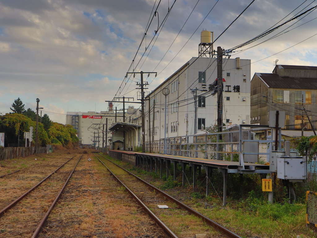 都会の秘境駅