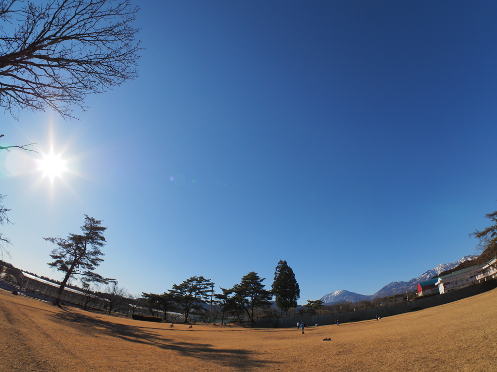松原公園から日光連山を望む　PERGEAR 7.5mm F2.8