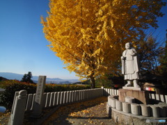 黄葉と寺院再び