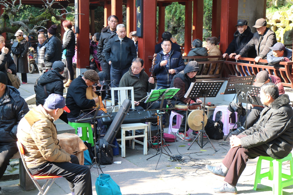 公園で演奏会