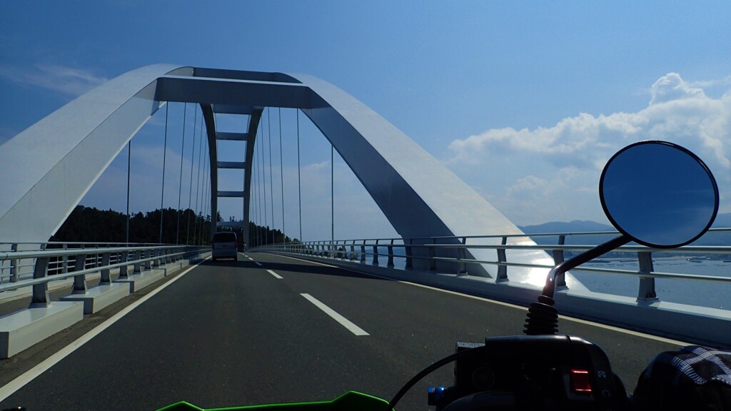 KSRと見た風景(夏空と新しい橋)