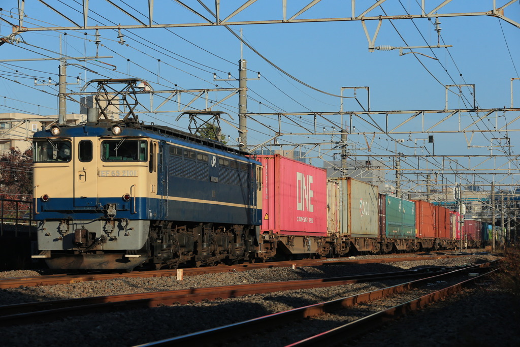 2022/11/19　4072　EF65-2101