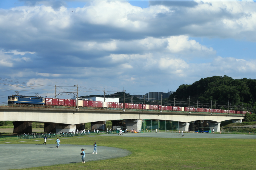 2022/05/22　77　EF65-2087