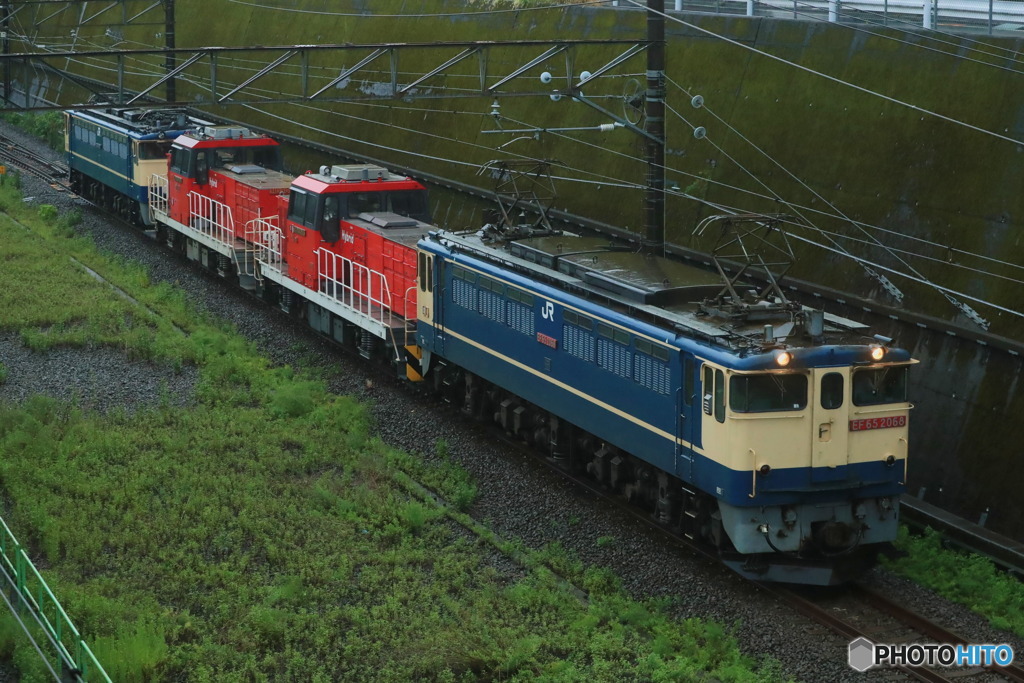 2024/08/30　単8582　EF65-2068