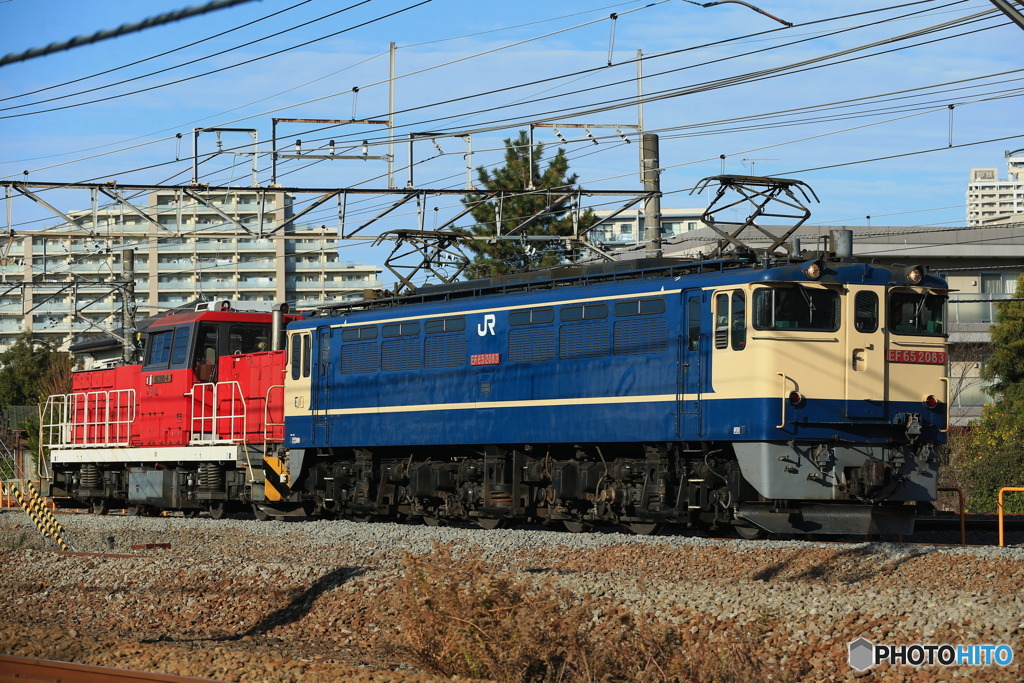 2023/12/27　単8582　EF65-2083+HD300-4