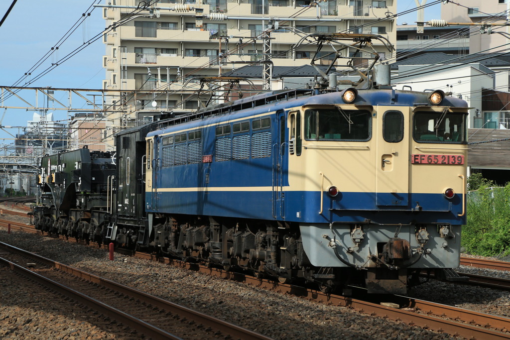 2022/08/21　配8592　EF65-2139_2/2