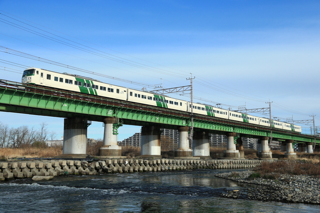2022/01/30　9521M　185系B6編成