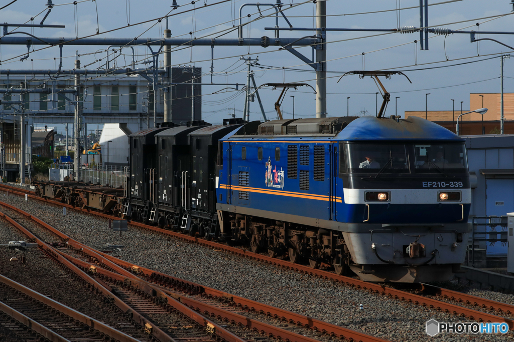 2025/10/18　配8592　EF210-339