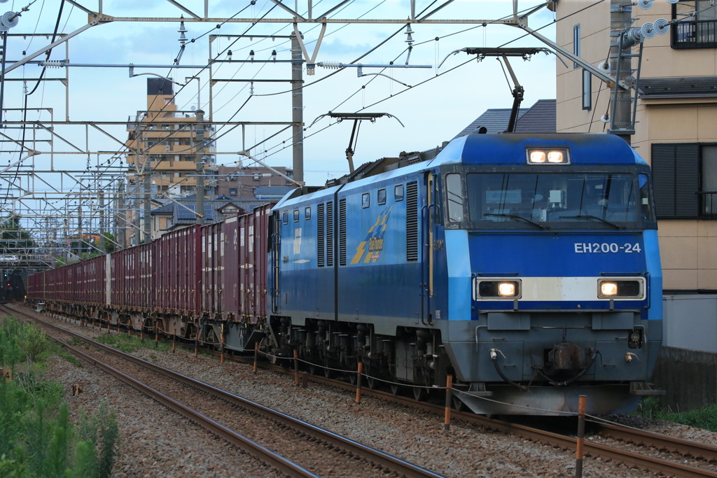 2022/07/30　89　EH200-24