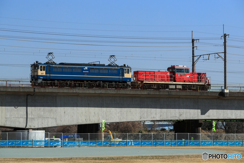 2025/02/13　単8283　EF65-2097+HD300-25