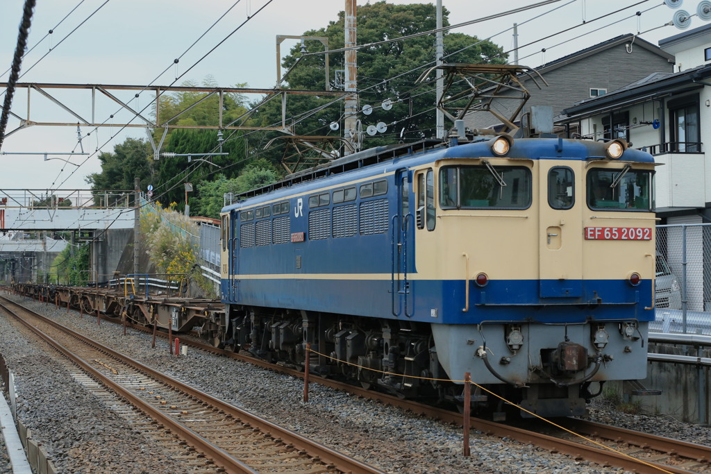 2022/10/22　配8790　EF65-2092