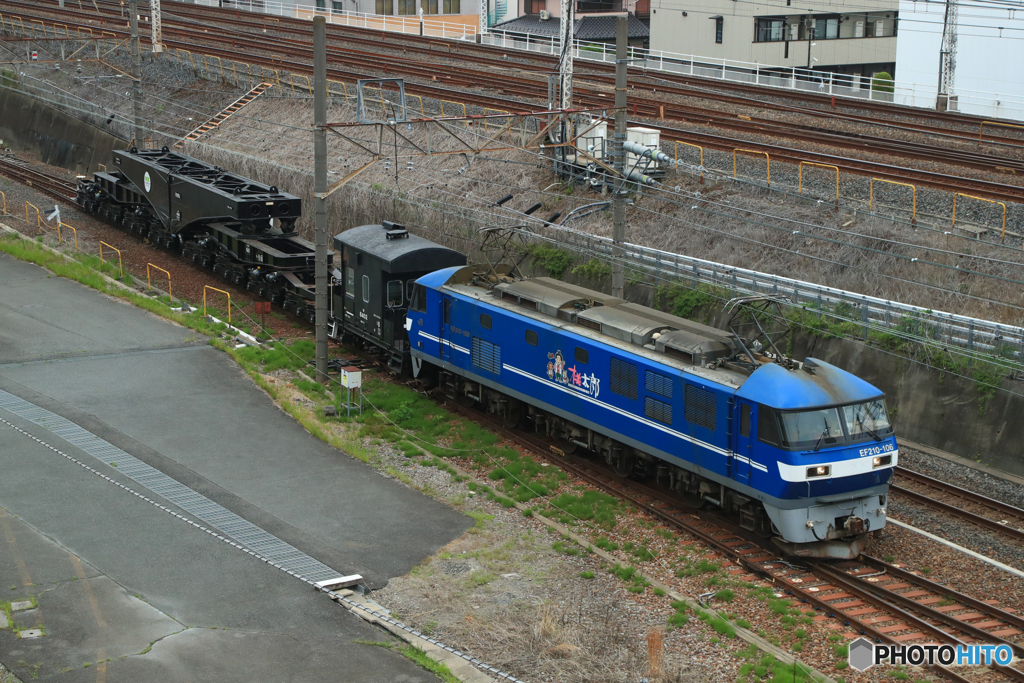 2025/05/18　配8592　EF210-106