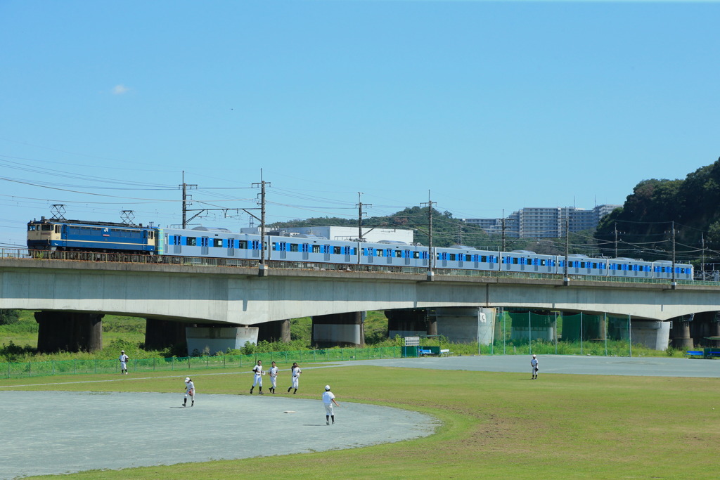 2022/07/31　9867　EF65-2068