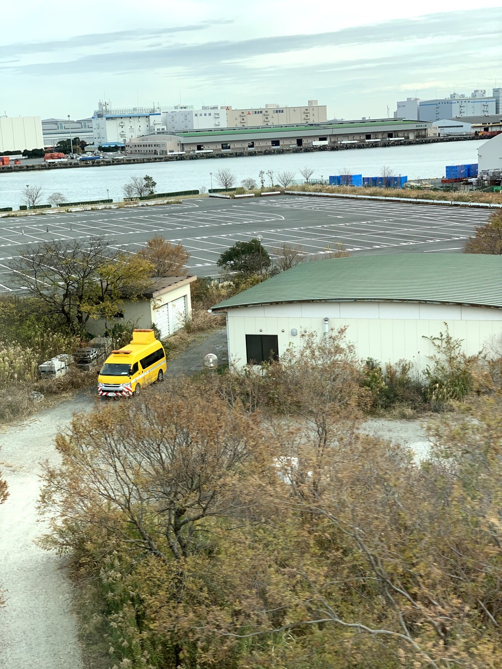 お台場の巨大駐車場