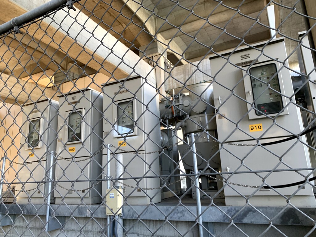 鉄道変電所