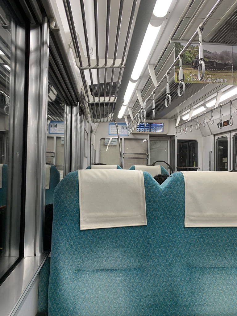 313系電車の車内