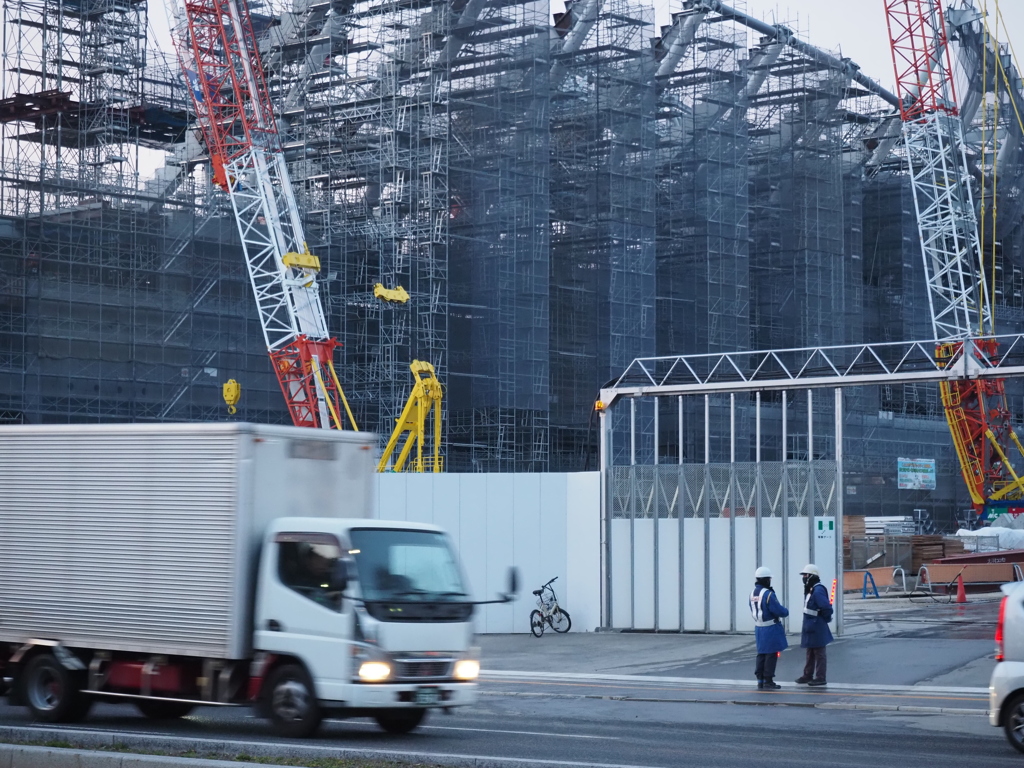 サッカースタジアム建設中