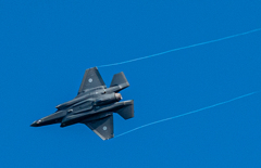 F35