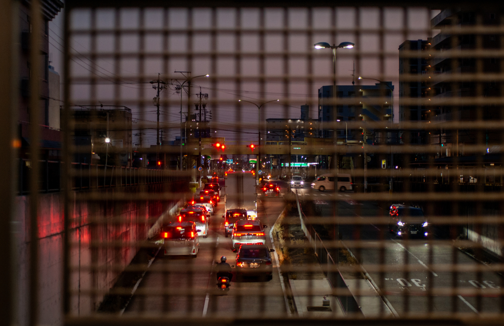 格子の向こう側