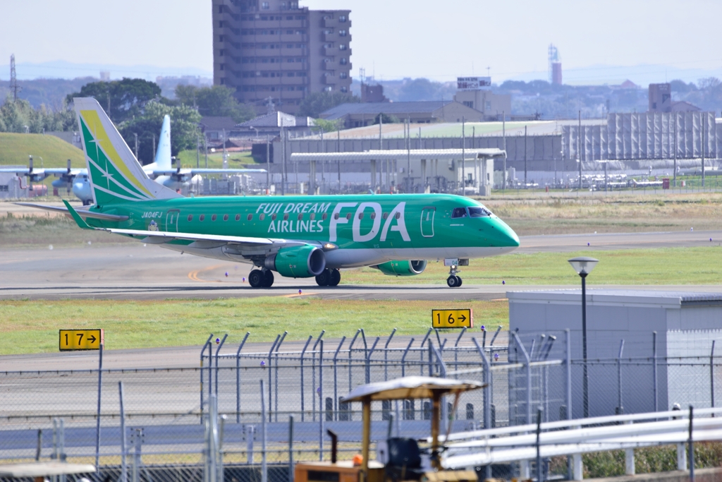 ４号機　FDAERJ-170／グリーン