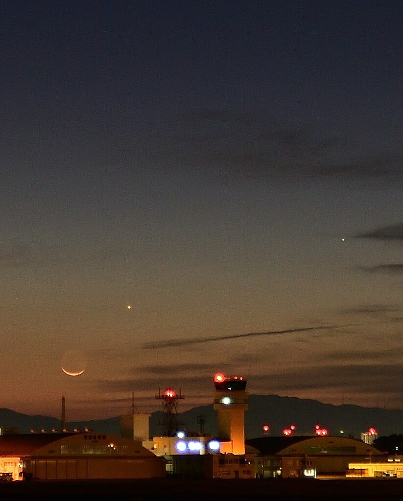 月、水、スピカ