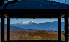 東屋と御嶽山