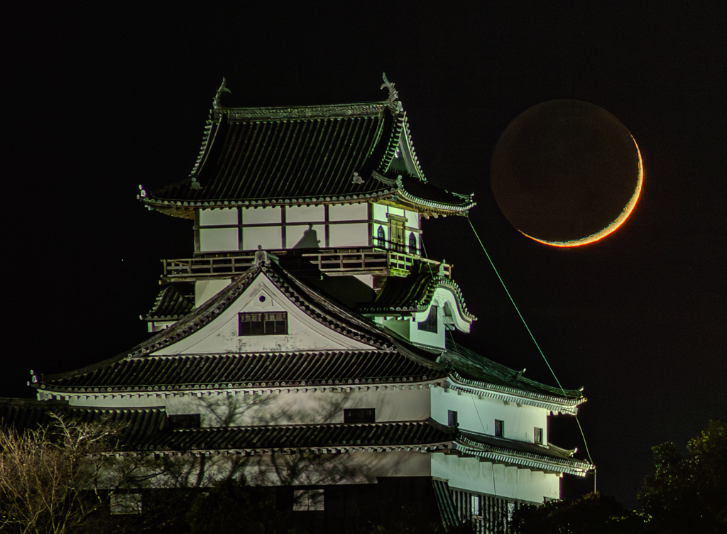 犬山城と三日月２