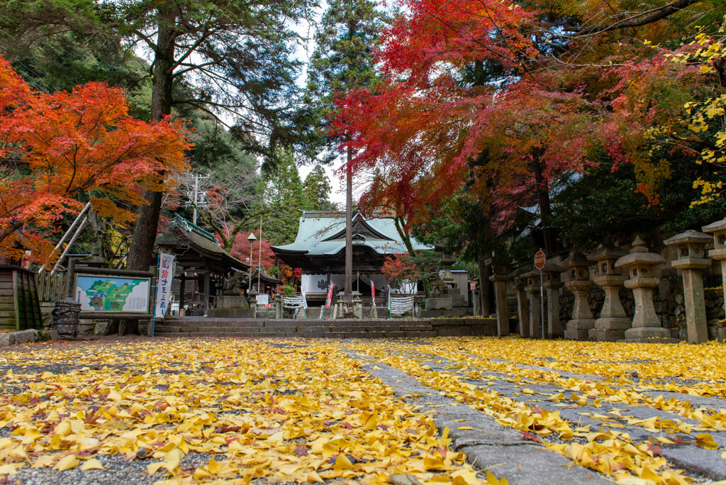 内々神社（うつつじんじゃ）