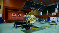 レプリカ　はやぶさ２