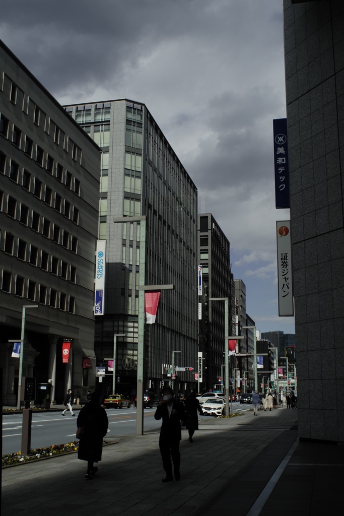 昼下がりの日本橋