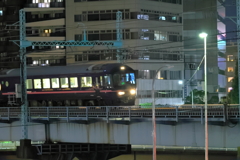 お座敷電車 ハマを走る