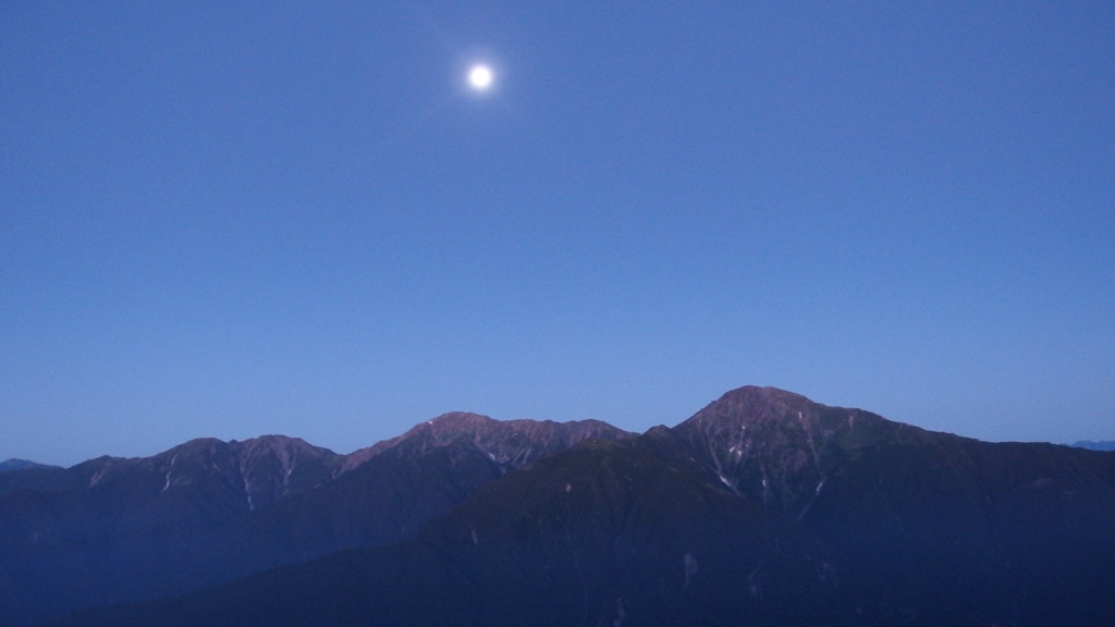 三山と明月