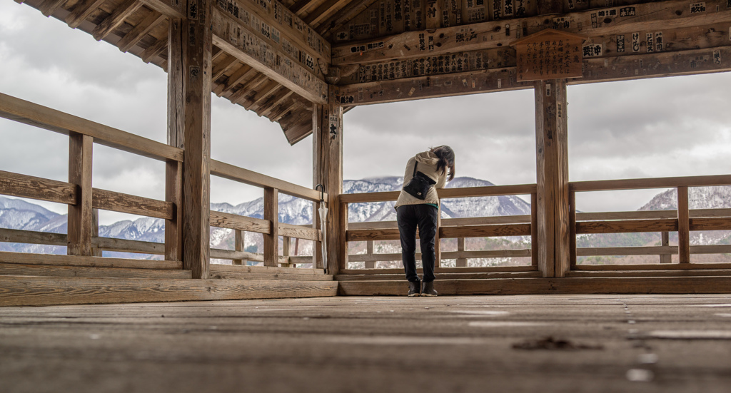 山寺の舞台