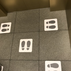 アーティゾン美術館エレベーター床
