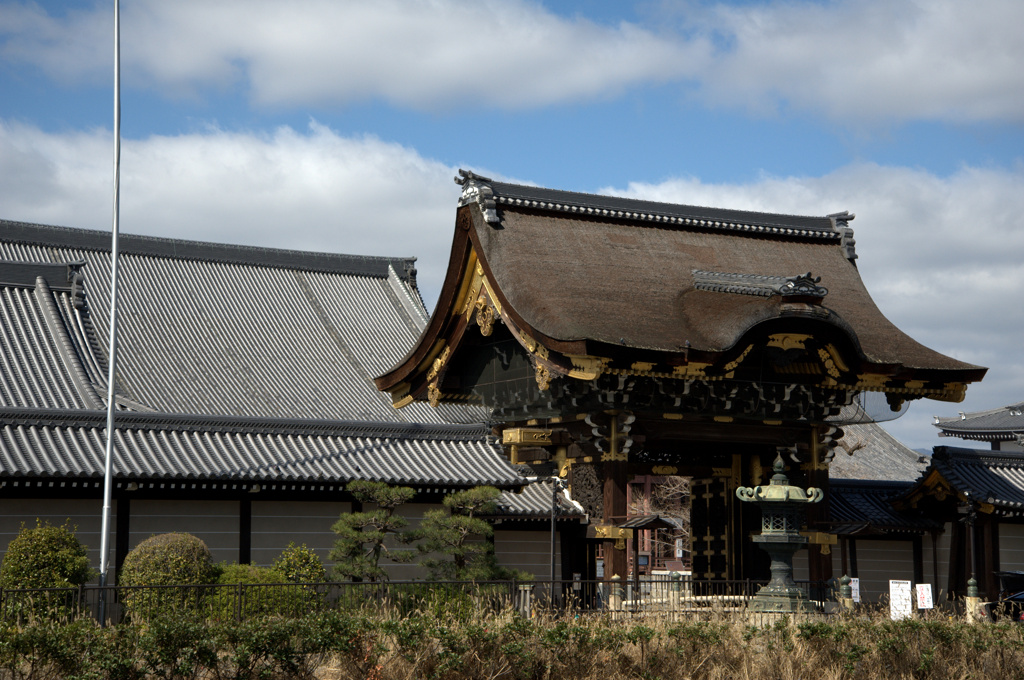 西本願寺・阿弥陀堂門