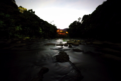 夜の甌穴群