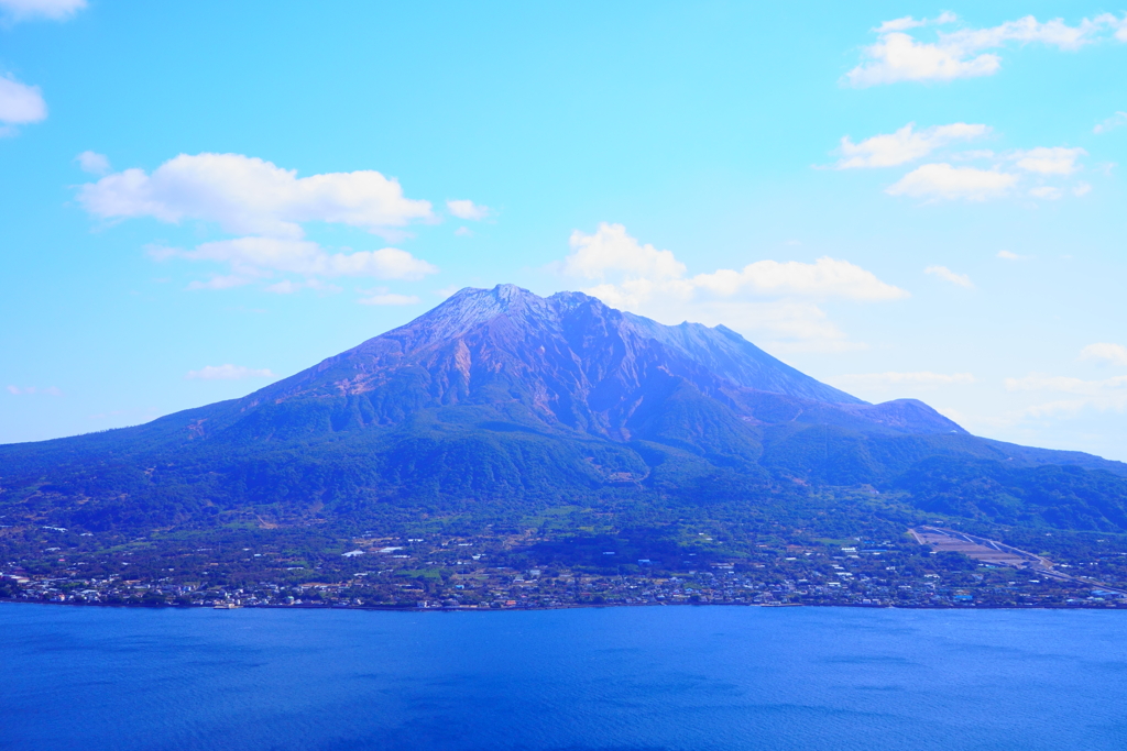 火山と人と
