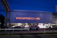 PORSCHE
