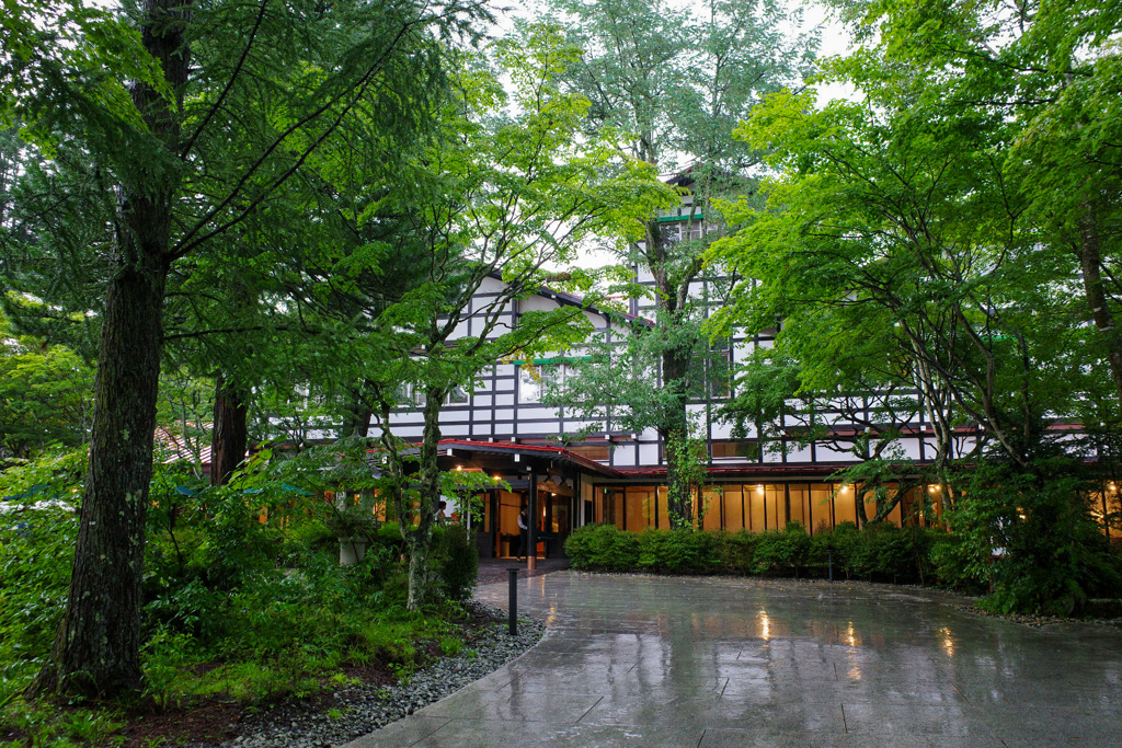雨の万平ホテル