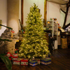 ログハウスのクリスマスツリー