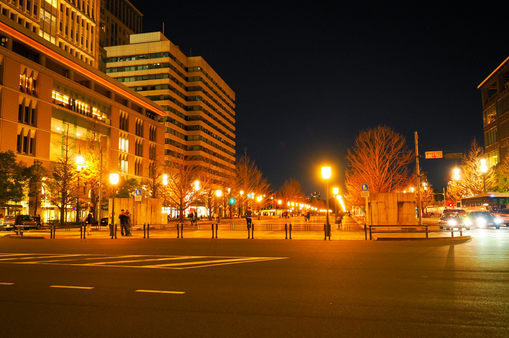 丸の内 by night