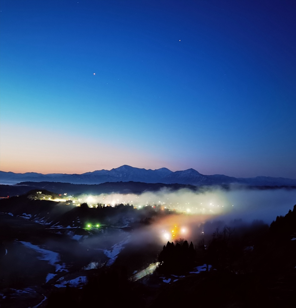 大河の夜明け