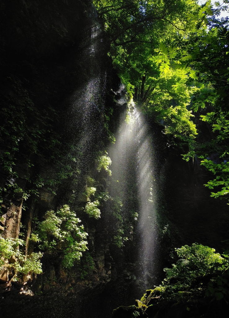 深山幽谷