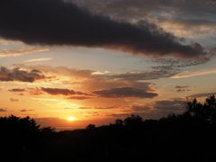 太平洋に陽が沈む