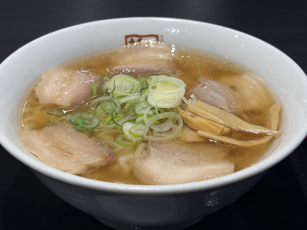 そうだ！ラーメン食べて帰ろーっと.