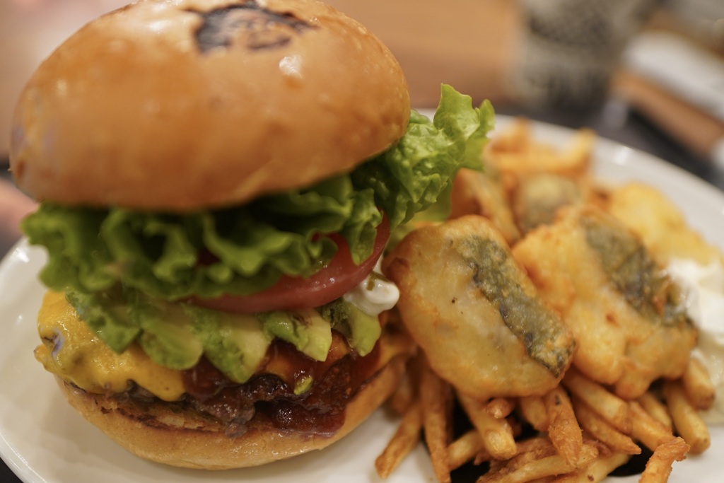 アボカド　ハンバーガー