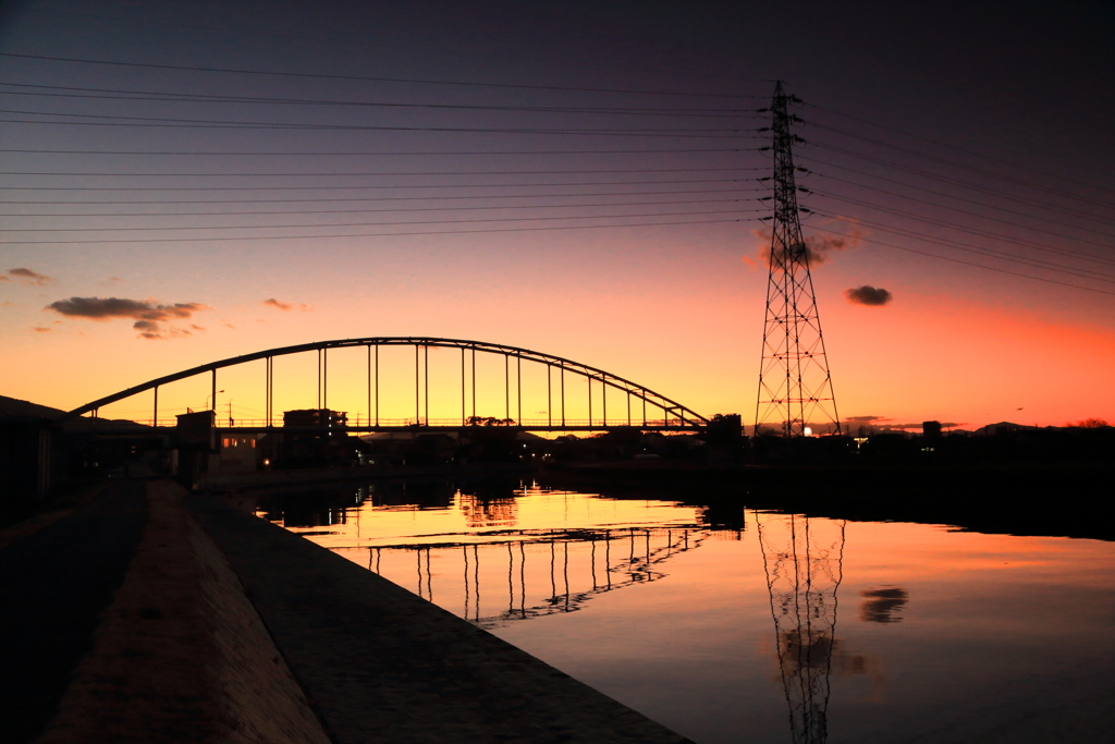勢田川夕景