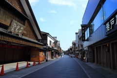 営業前のおはらい町