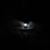 曇天の夜；月との一瞬の遭遇